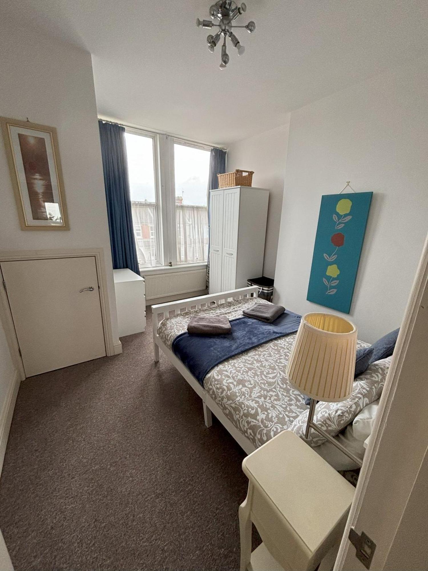 Seabreeze Apartment Eastbourne Eksteriør bilde